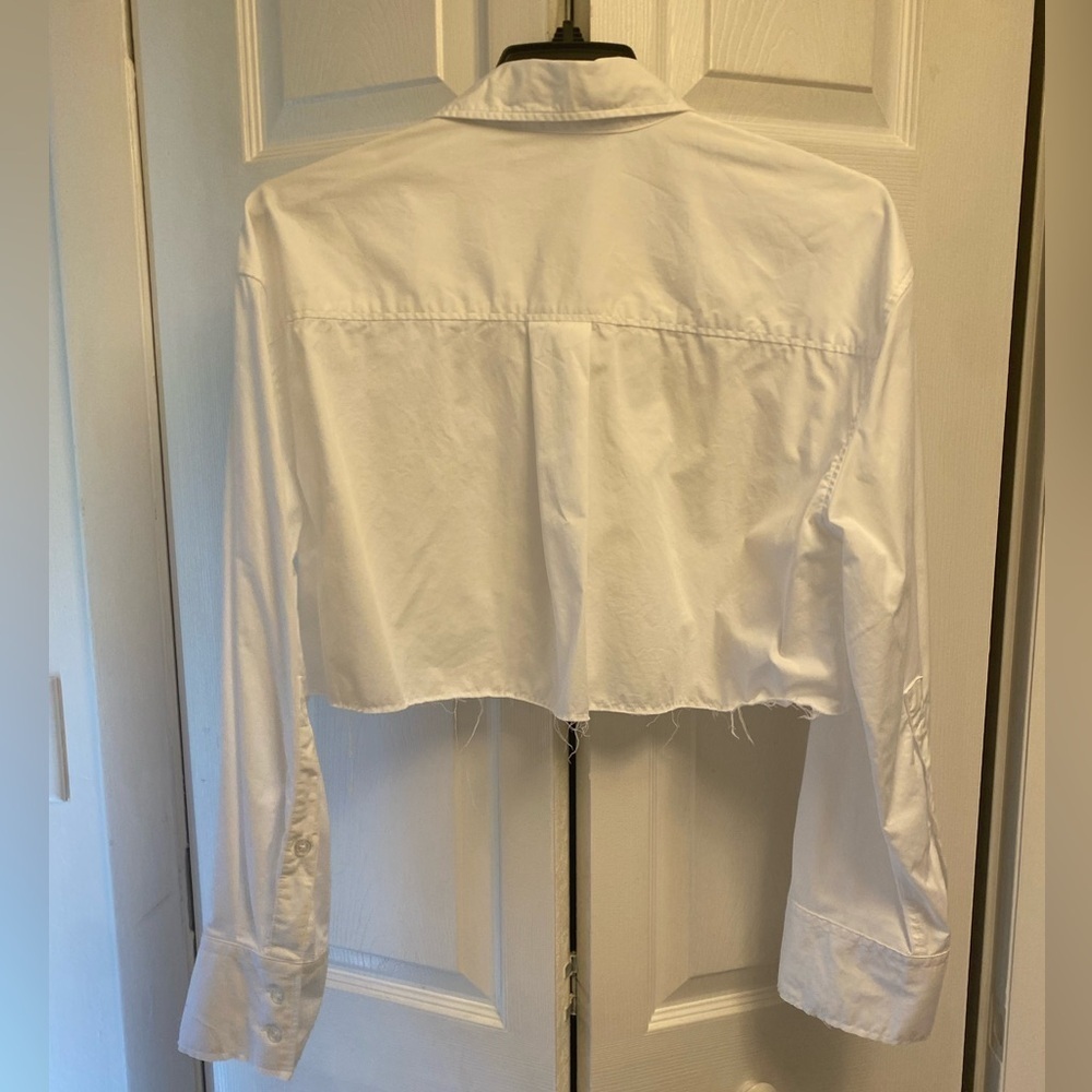 Zara Crop Button-down Shirt - Picture 2 of 3